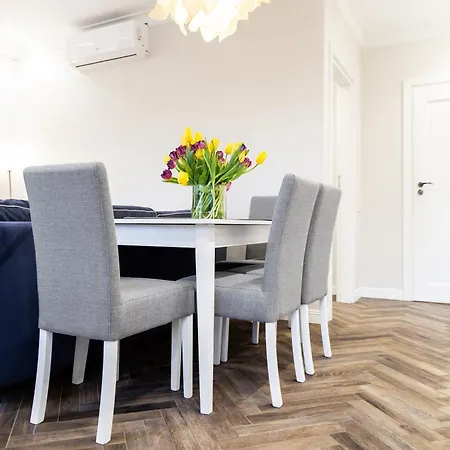 Househost : Sarego Street Apartment