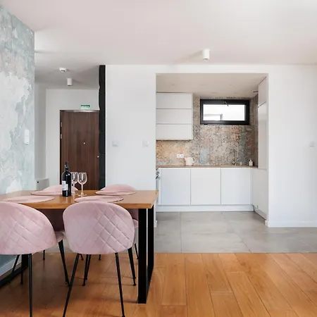 Elegancki Apartament Przy Wisle - Prywatny Parking - By Upstairs
