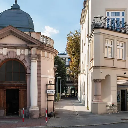 Elegancki Apartament Przy Wisle - Prywatny Parking - By Upstairs Apartment Krakow
