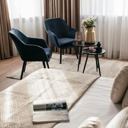 Deluxe Two-bedroom With Old Town View Kraków