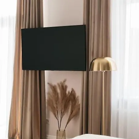 Deluxe Two-bedroom With Old Town View Kraków
