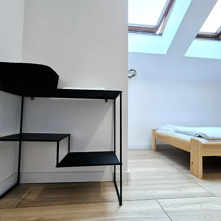 Hostel Pini - Przytulne W Centrum Krakowa Krakau