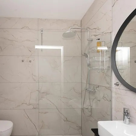 Rentplanet - Wislane Tarasy * Krakow