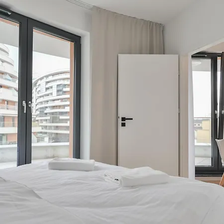 Rentplanet - Wislane Tarasy Apartment Krakow