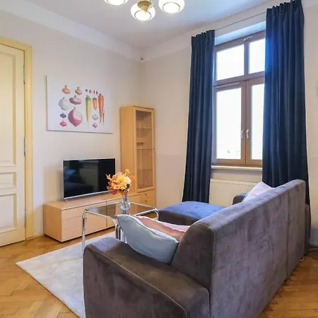 Big Cozy Free 1 Parking Krakow