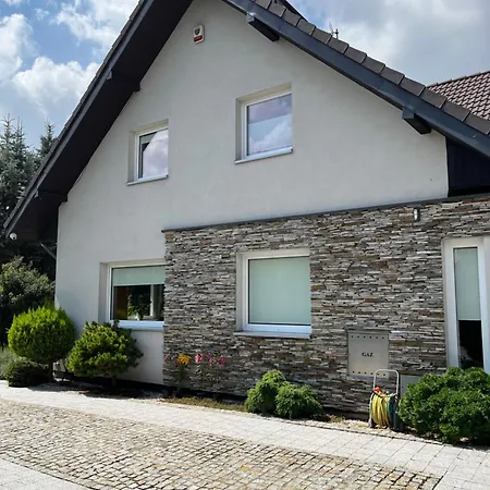 Villa Dom Z Ogrodem W Krakowie
