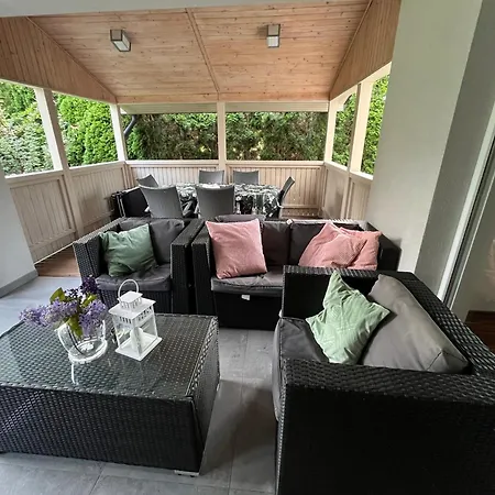 Villa Dom Z Ogrodem W Krakowie