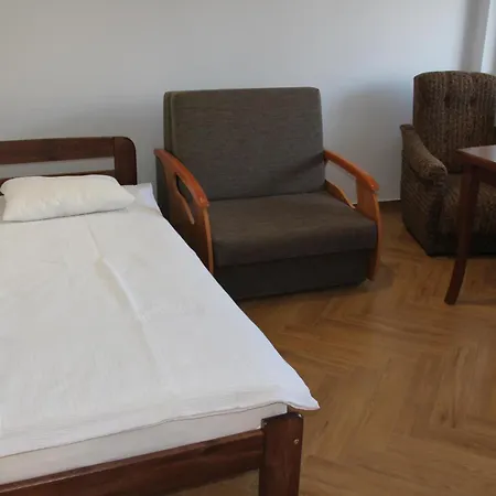Jerzmanowskiego Apartment