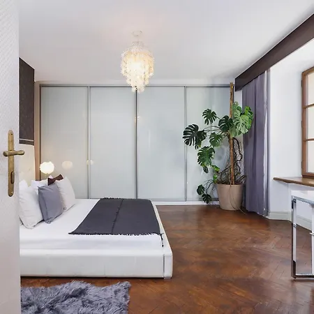 Main Square - Plac Mariacki 1 Apartment *
