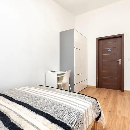 Kochanowskiego 23 * Krakow