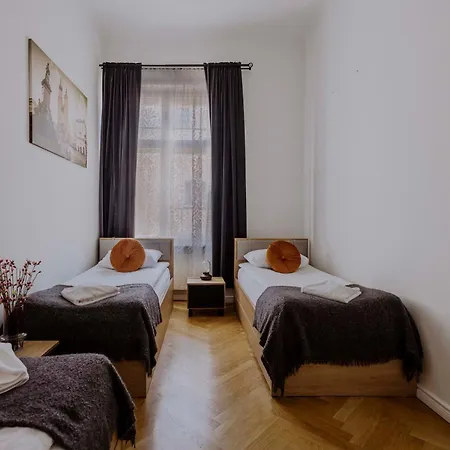 Apartment Golden Pearl - Main Square, 100 Sqm, 4 Krakow