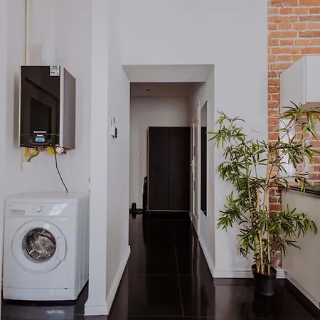 Golden Pearl - Main Square, 100 Sqm, 4 Apartment
