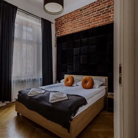 Apartment Golden Pearl - Main Square, 100 Sqm, 4 Krakow