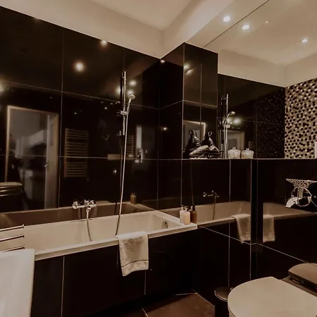 Apartment Golden Pearl - Main Square, 100 Sqm, 4
