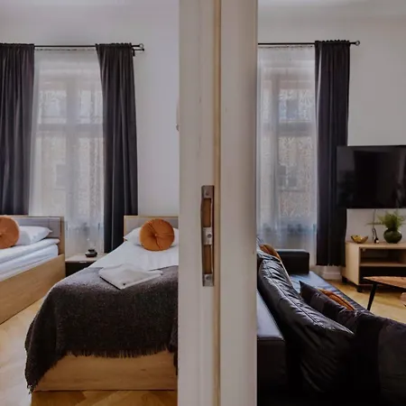 Golden Pearl - Main Square, 100 Sqm, 4 Apartment Krakow