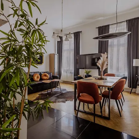 Golden Pearl - Main Square, 100 Sqm, 4 * Krakow