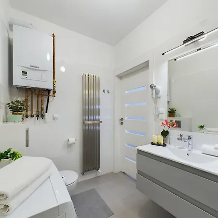 Stylowe Blisko Centrum Krakowa By Renters Apartment Krakow