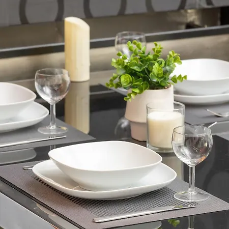 Apartament Przyszlosci Z Dwiema Sypialniami W Krakowie By Renters Krakow