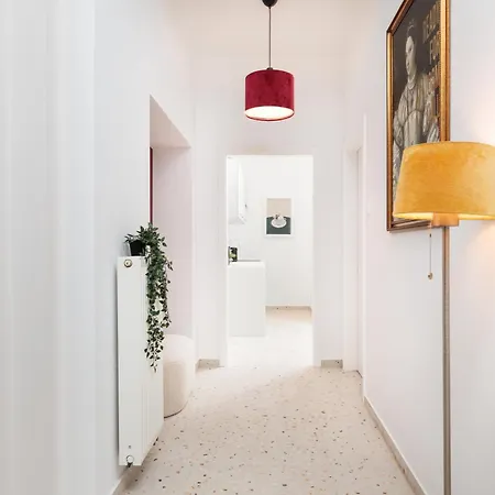 Retro Glamour With A Modern Edge - By Upstairs *
