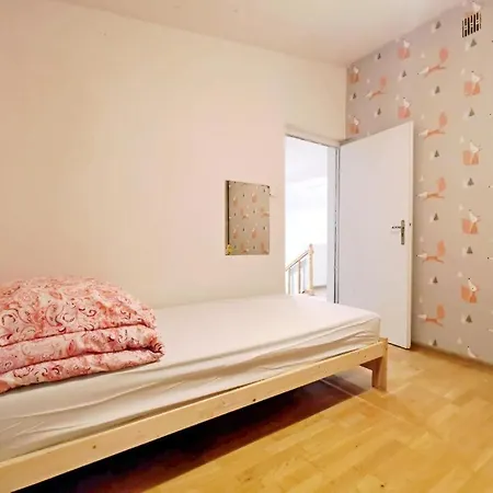 Guest House 호스텔 *