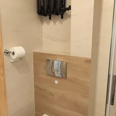 Jerzmanowskiego Apartment