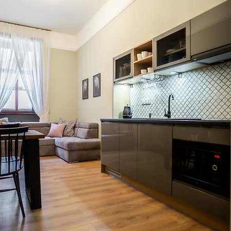 Apartment Old Town Ac Main Raiway Station *