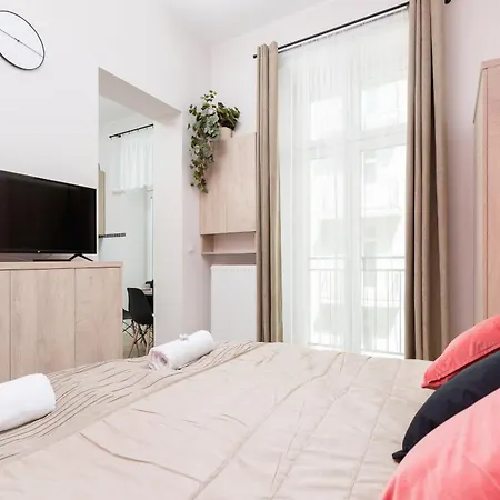 Apartment Starowislna Kazimierz Cracow By Renters Krakow