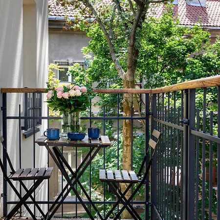 Apartment Tyzenhauz Siemiradzkiego Street Krakow
