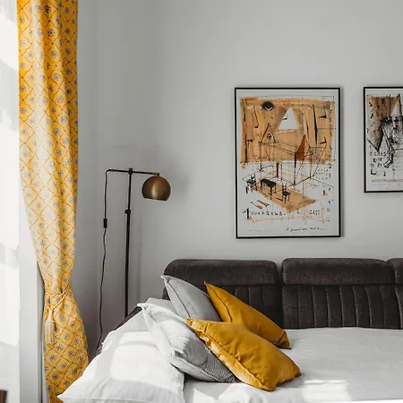 Antique Old Town Apartamento