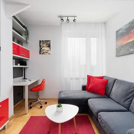 Lagiewniki Sanctuary One Bedroom By Renters *