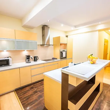 Apartment And Specious Two Bedrooms In The Old Town Krakow