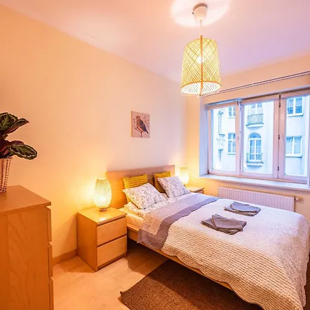 Apartment And Specious Two Bedrooms In The Old Town *