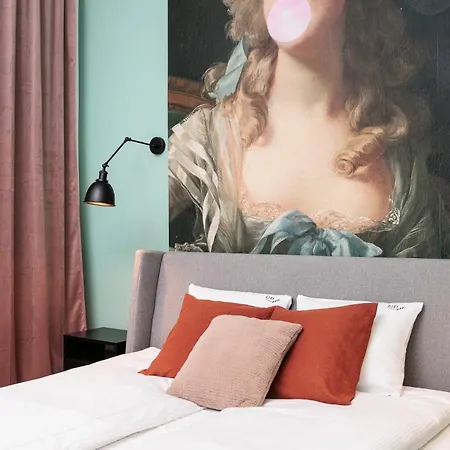 Retro Glamour With A Modern Edge - By Upstairs Apartment Krakow