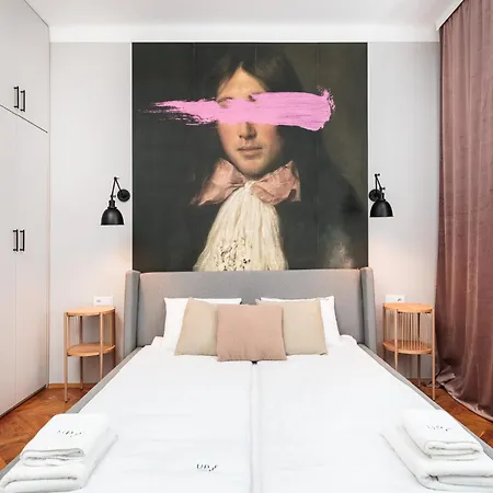 Appartement Retro Glamour With A Modern Edge - By Upstairs