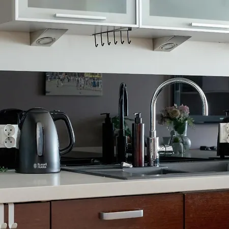 Przytulny Apartament Z Parkingiem I Biurkiem Przy Kazimierzu W Krakowie By Renters * Krakow