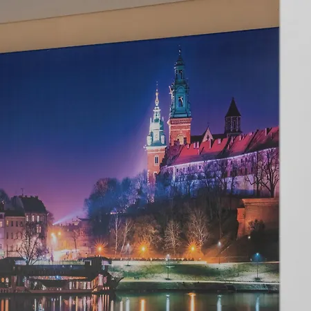 Przytulny Apartament Z Parkingiem I Biurkiem Przy Kazimierzu W Krakowie By Renters Apartment