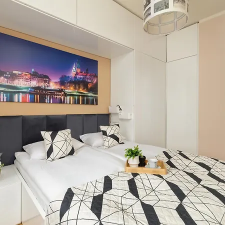 Przytulny Apartament Z Parkingiem I Biurkiem Przy Kazimierzu W Krakowie By Renters *