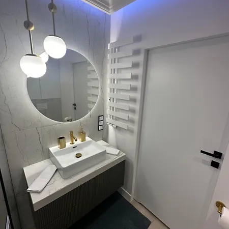 Wrazen Apartment *