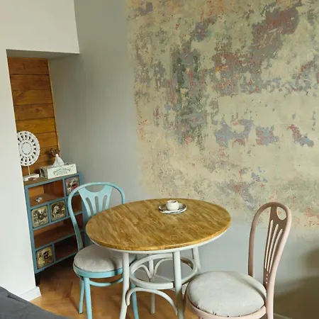 Apartment Stylish Art Free Parking