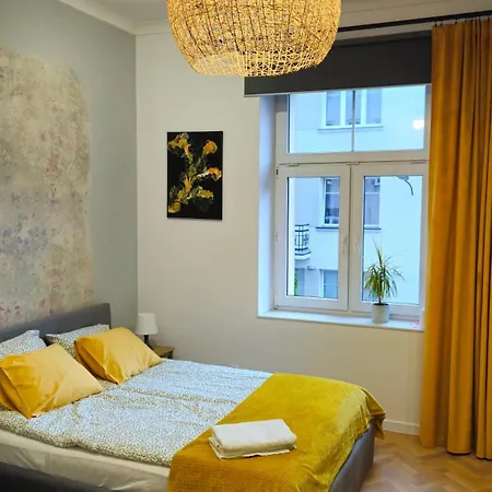 Apartment Stylish Art Free Parking