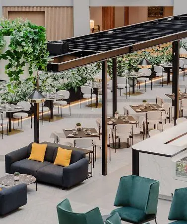 Sheraton Grand Hotel