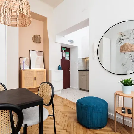 Apartament Comfort - By Upstairs *