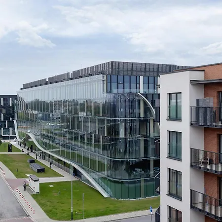 Appartement Prestizowy Parking I Biurko Do Pracy By Renters