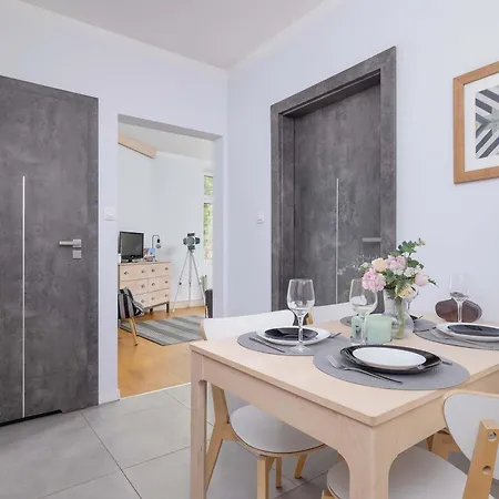 Elegancki Katowa 11 Praca Zdalna By Renters Apartament