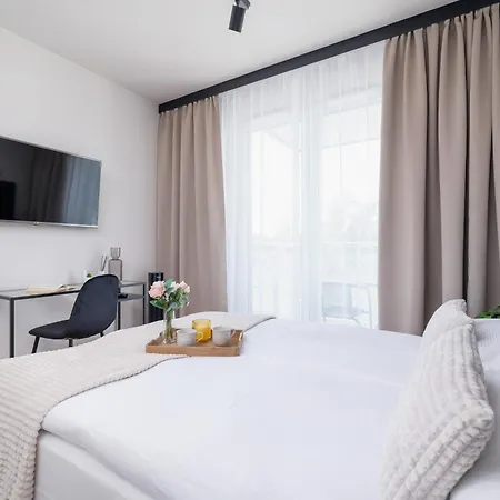 Saska Blu Premium By Renters Apartment