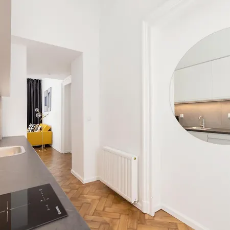 Main Square - Modern - 7 Gertrudy Street Apartment Krakow