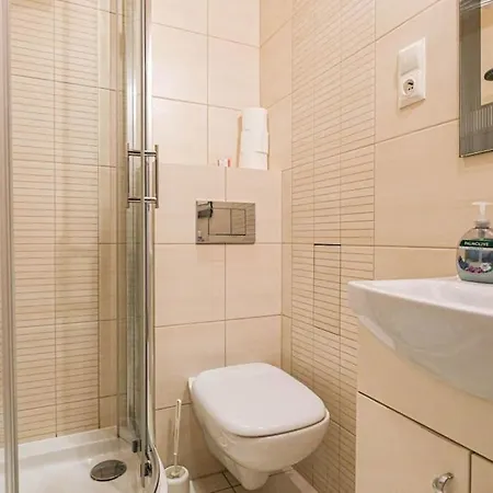 Romantic Free Parking Apartment