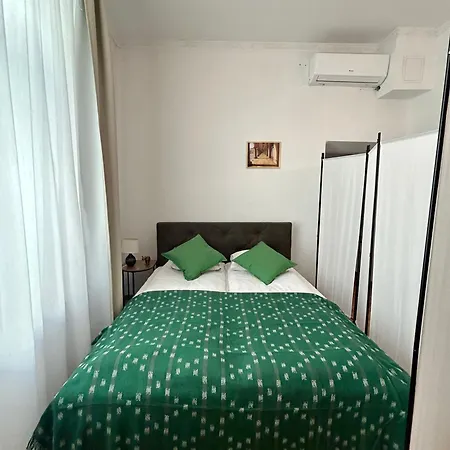 Apartment Vintage Senacka 3