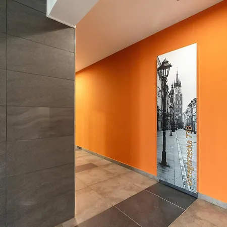 Grzegorzecka Family With Balcony & Parking Cracow By Renters