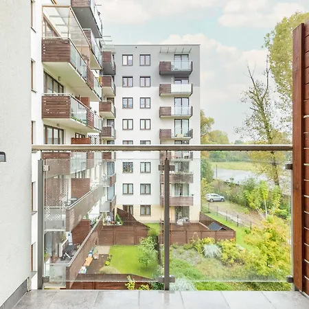 Grzegorzecka Family With Balcony & Parking Cracow By Renters Apartment *